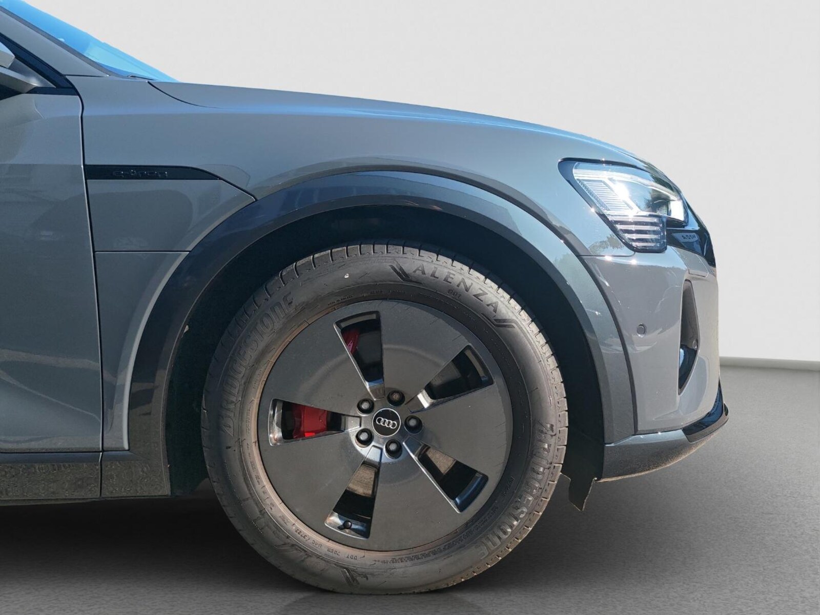 Audi Q8 e-tron – Bild 17