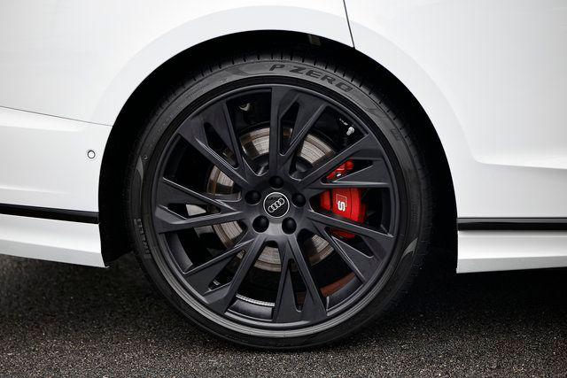 2025 Audi S8 Base - Photo 6