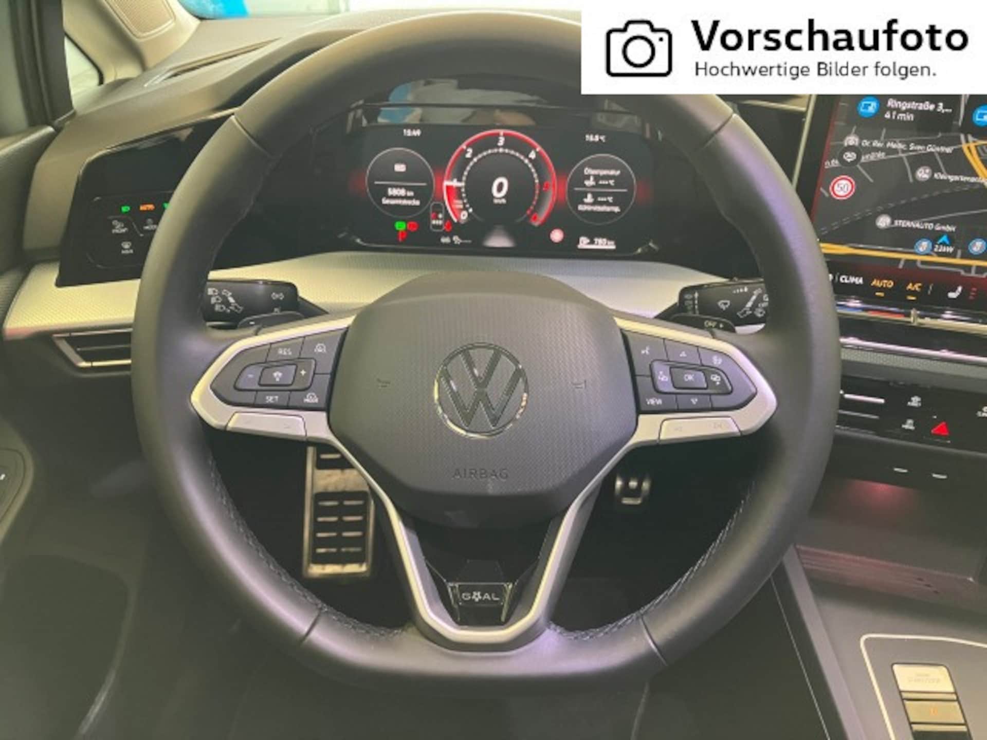 Volkswagen Golf Life