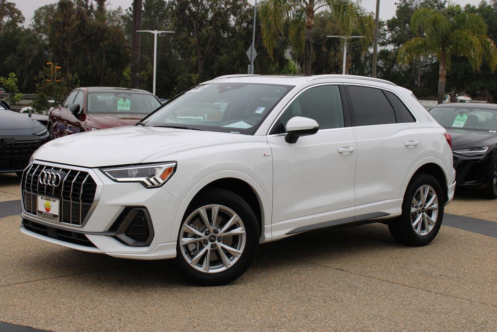 2025 Audi Q3 45 TFSI S Line Premium quattro's photo