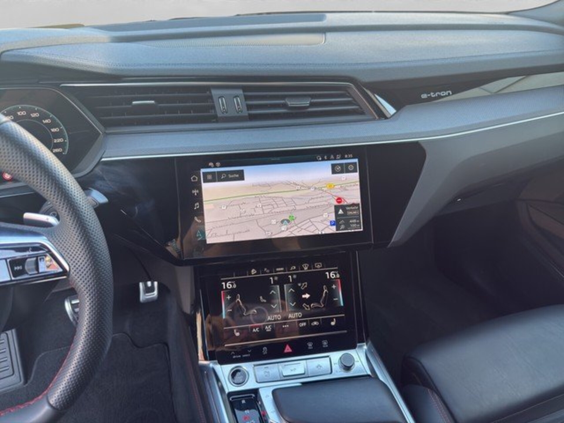 Audi Q8 Sportback e-tron S line