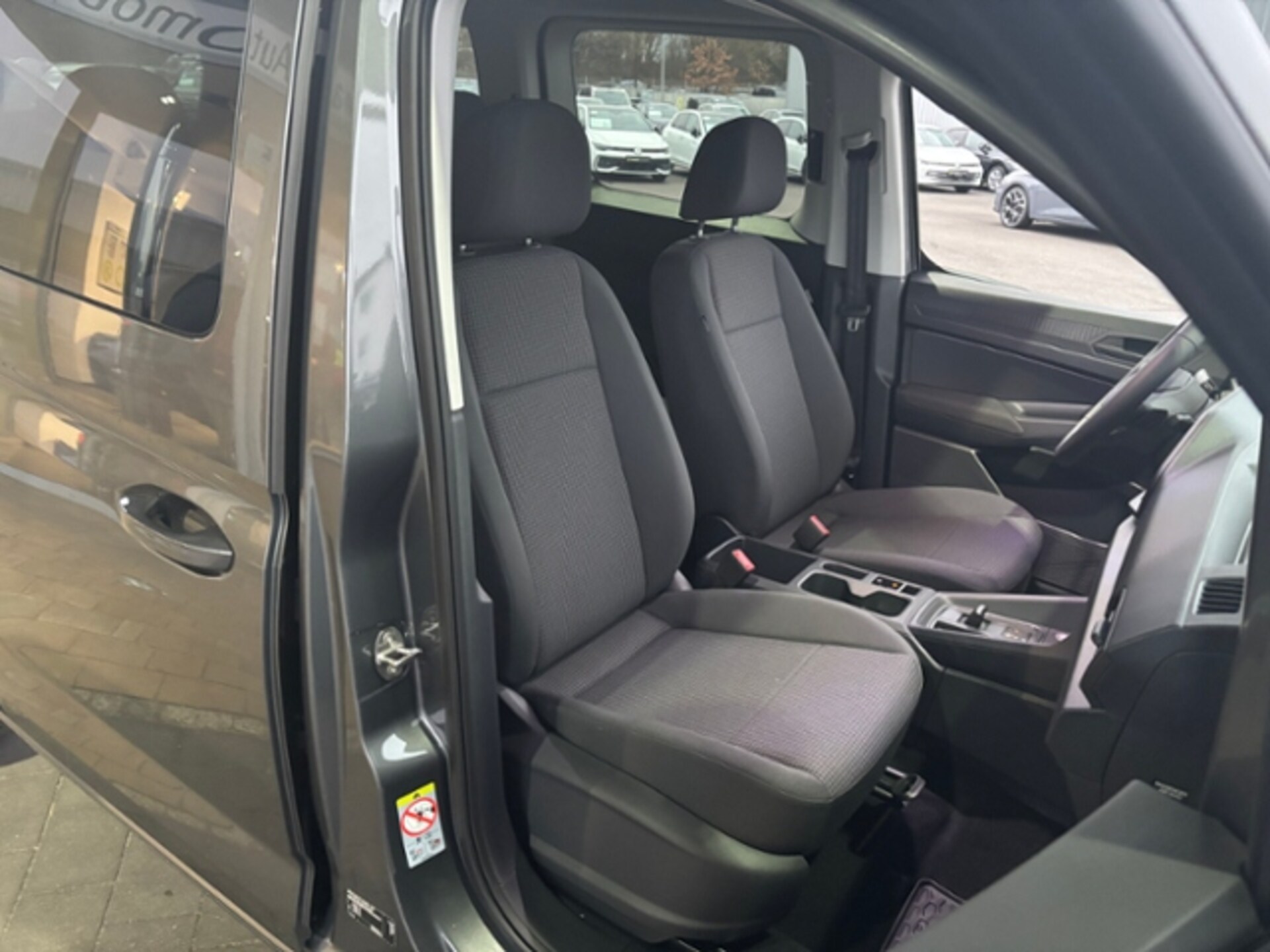 Volkswagen Caddy Maxi Basis-Modell