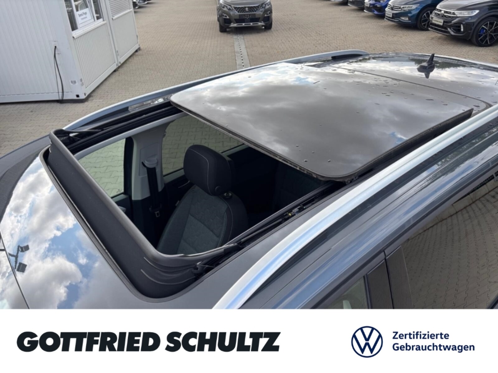 Volkswagen Touran – Bild 13