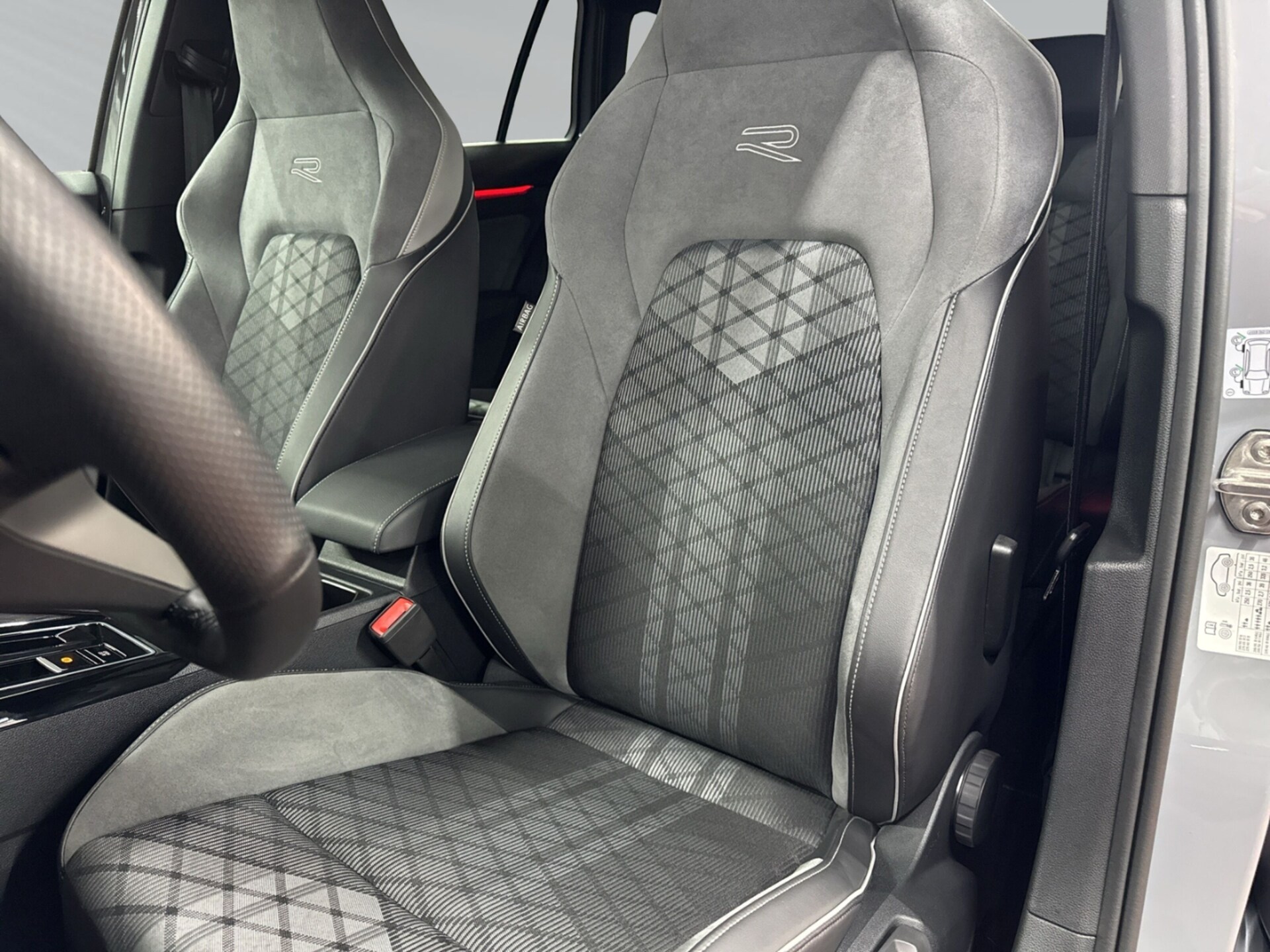 Volkswagen Golf Variant R-Line