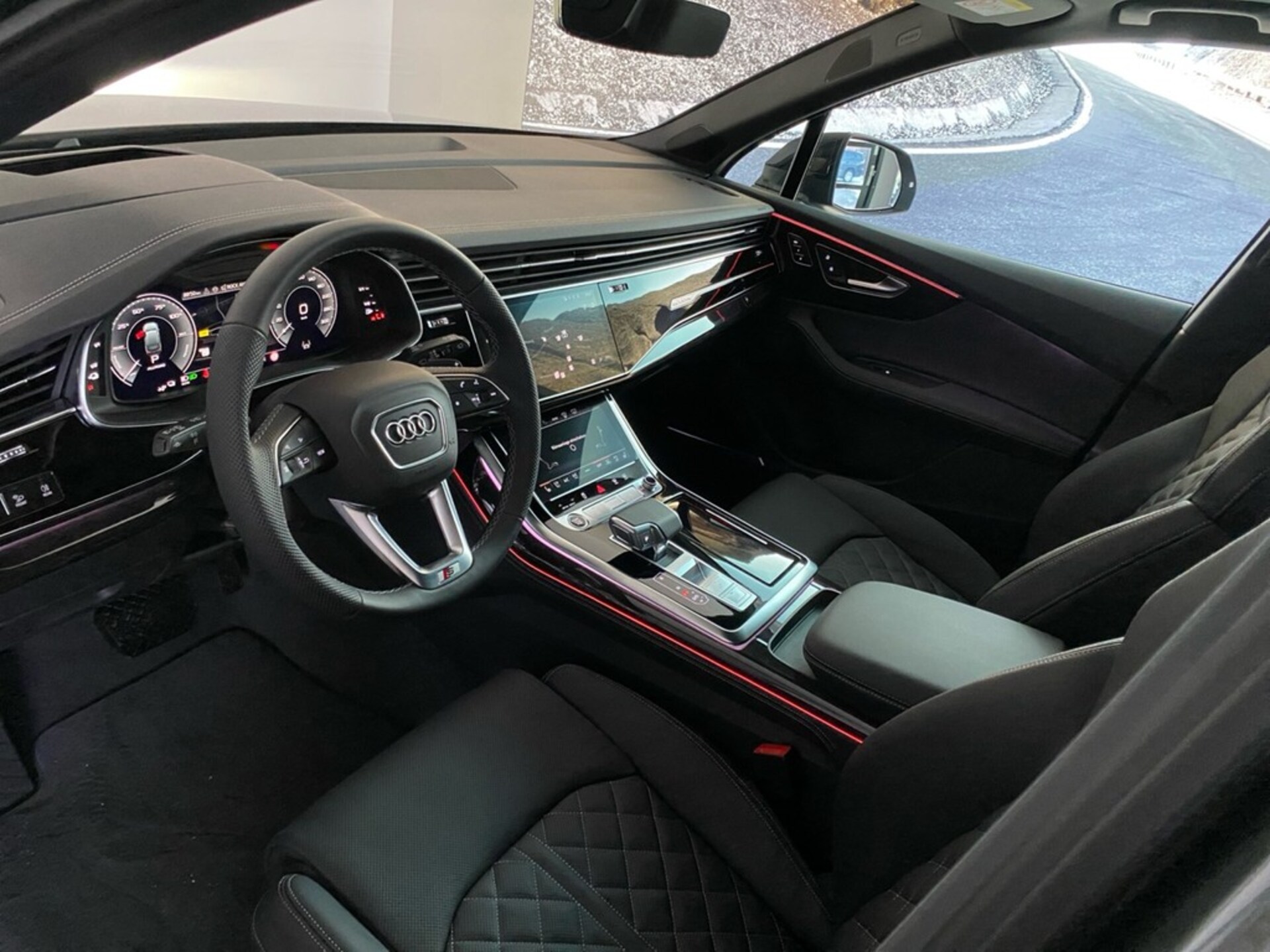 Audi Q7 SUV TFSI e S line