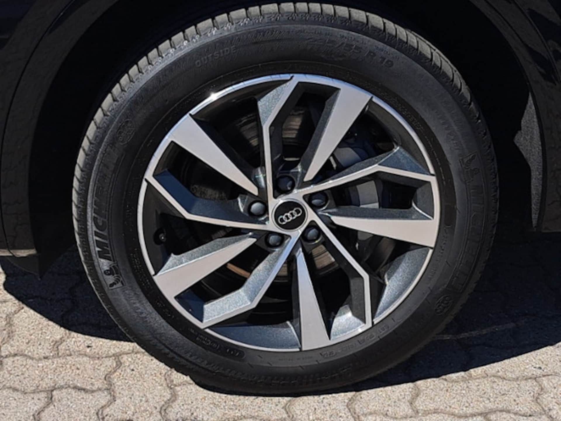 Audi Q5 Sportback S line