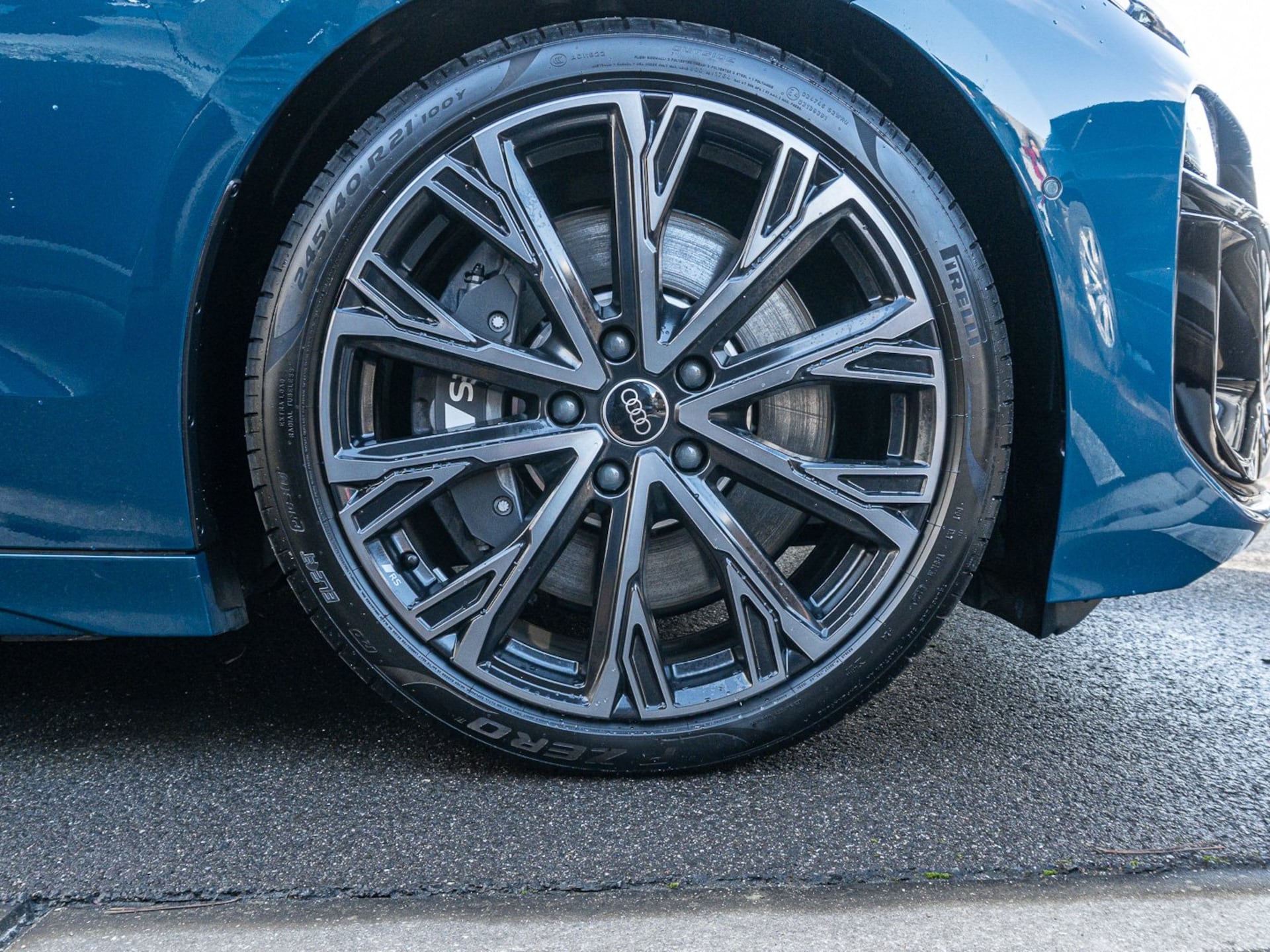 Audi S6 Sportback e-tron edition one