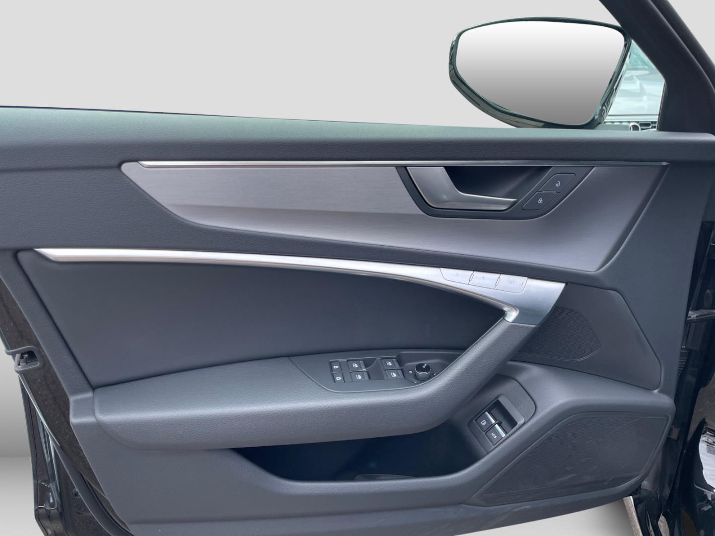 Image about Audi A6 Avant TFSI e 55 TFSI e quattro S tronic