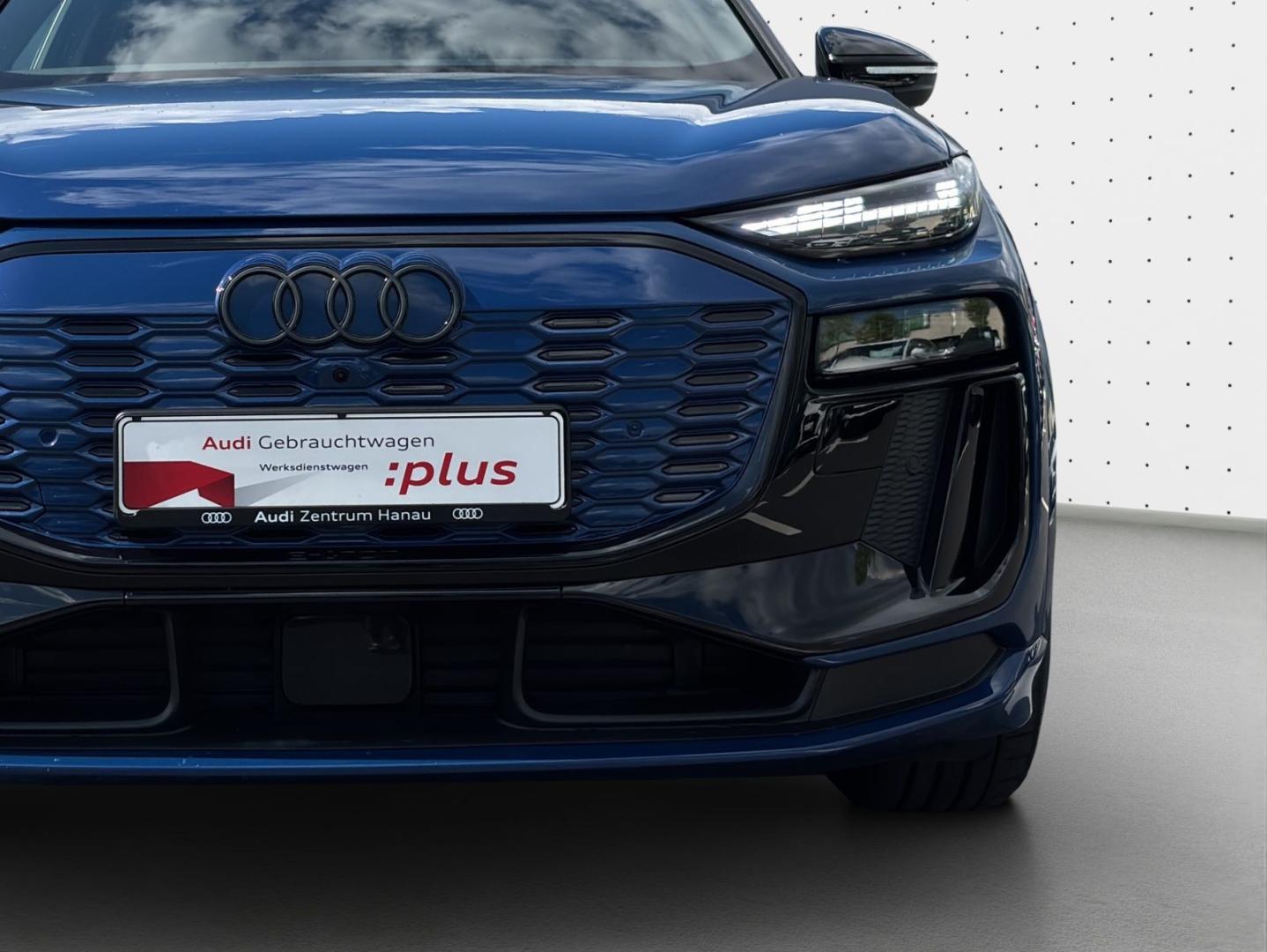 Image about Audi Q6 SUV e-tron e-tron quattro