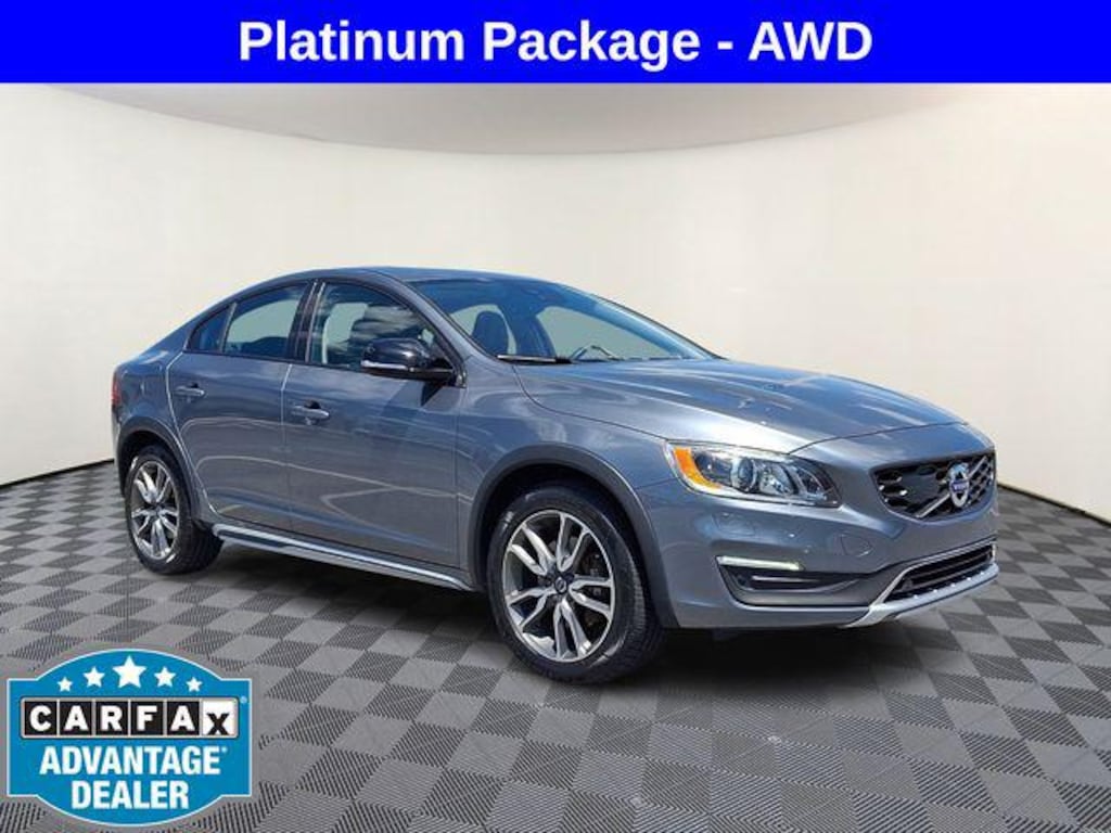 2017 Volvo S60 Cross Country