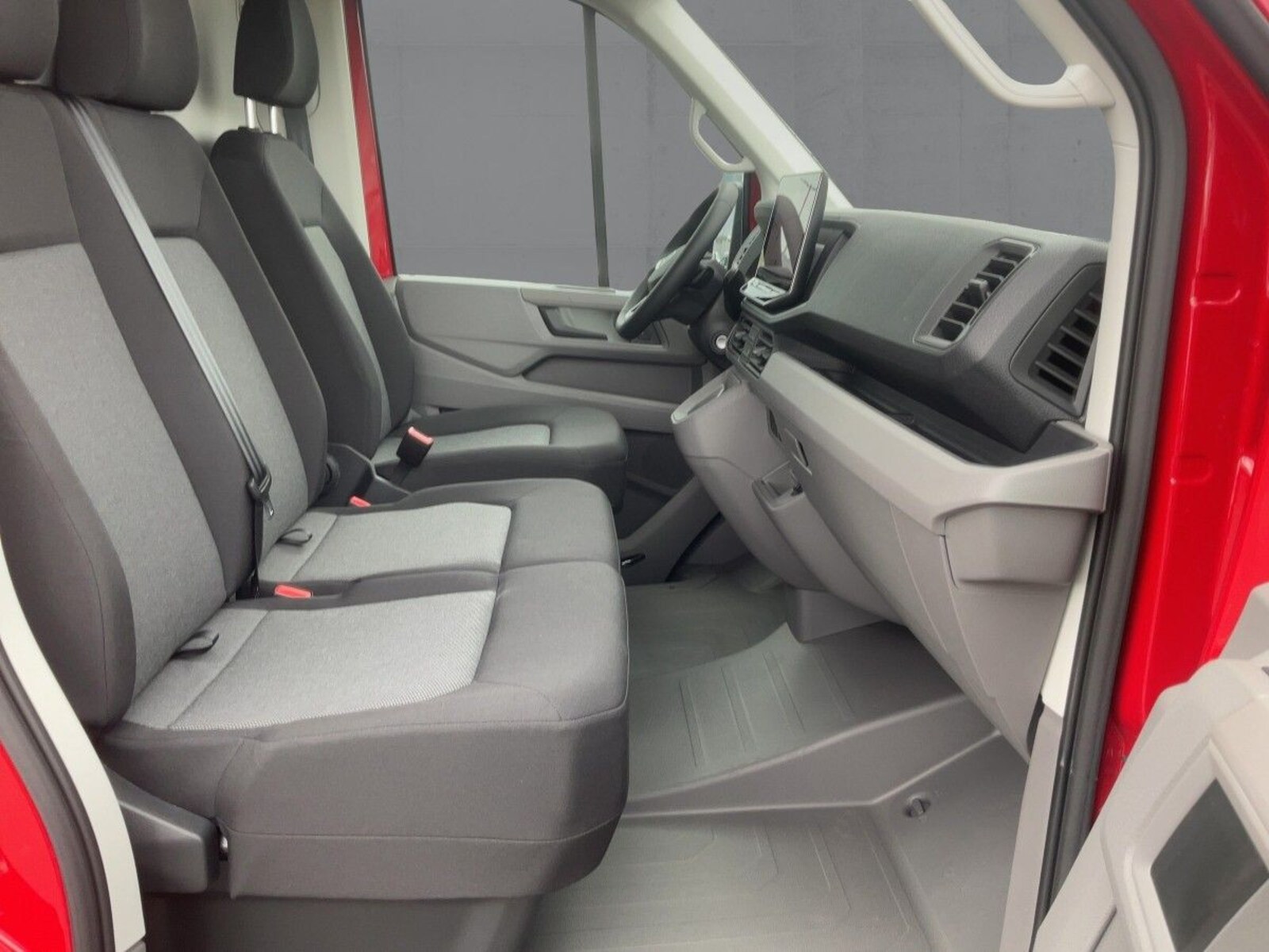 Volkswagen Crafter Kasten mittlerer Radstand – Bild 12