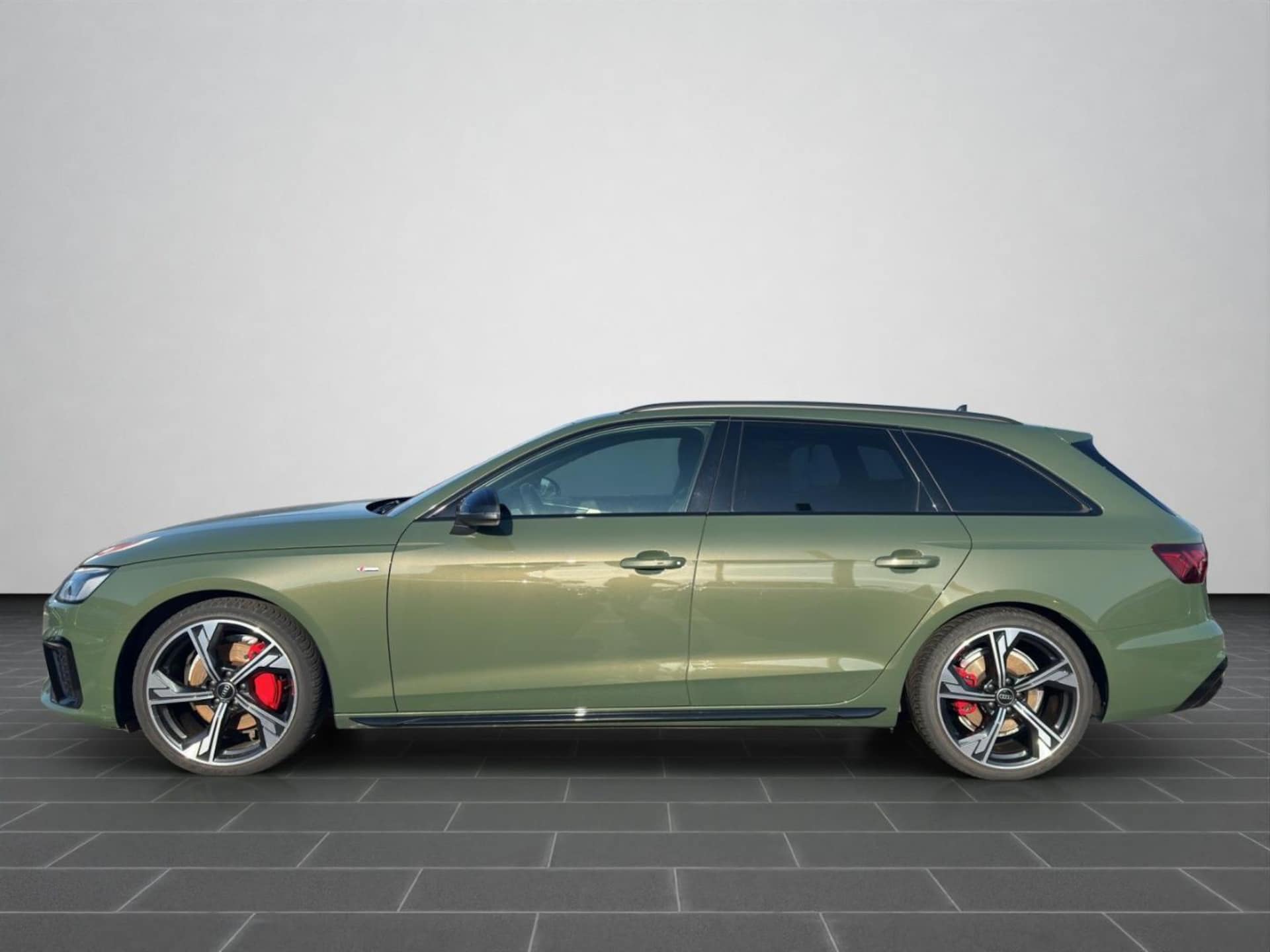 Audi A4 Avant S line