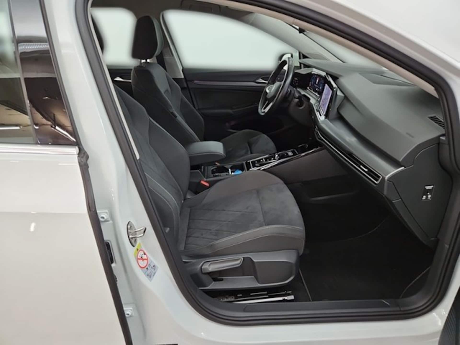 Volkswagen Golf Variant Style