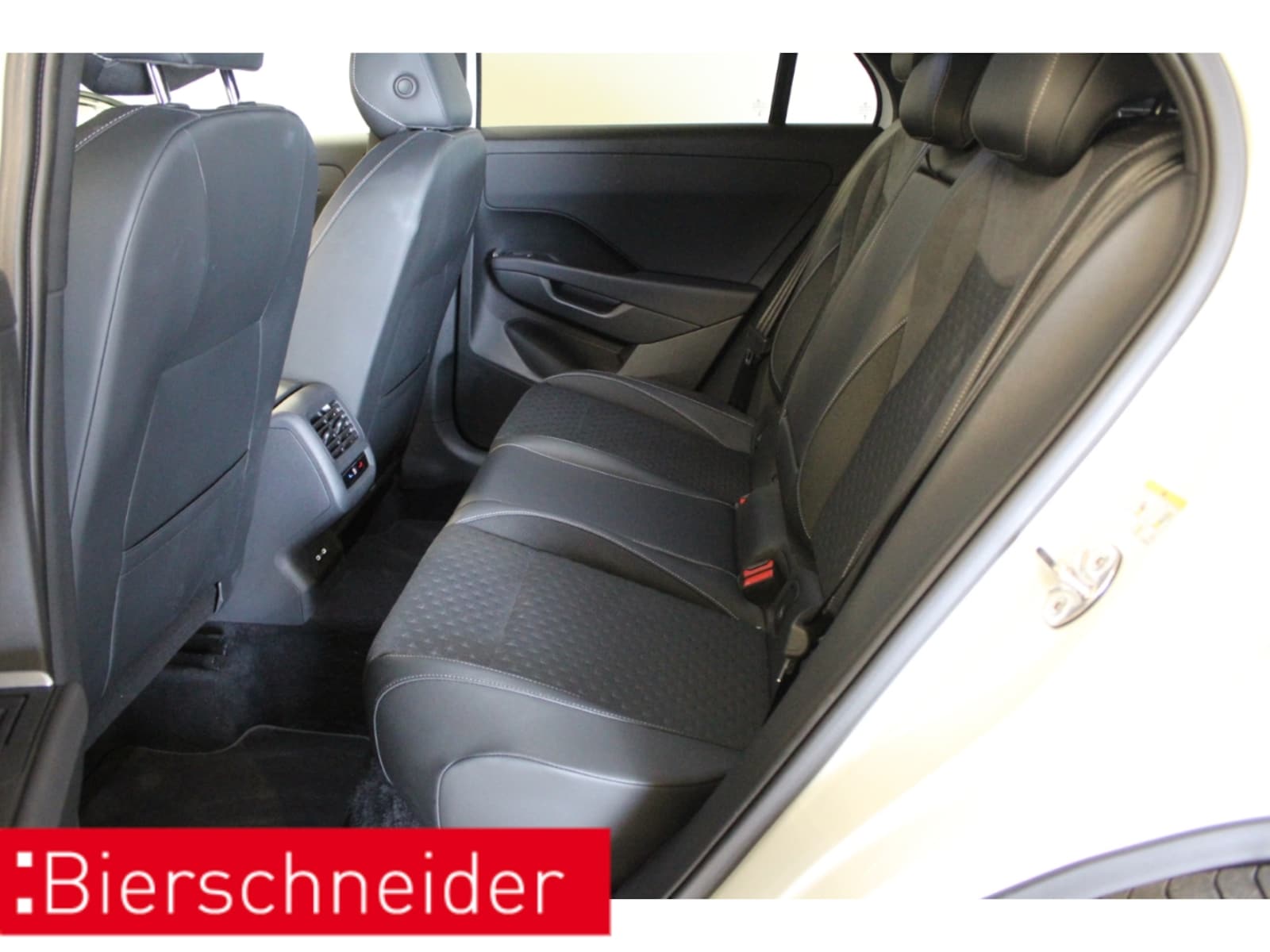 Volkswagen T-Roc – Bild 9