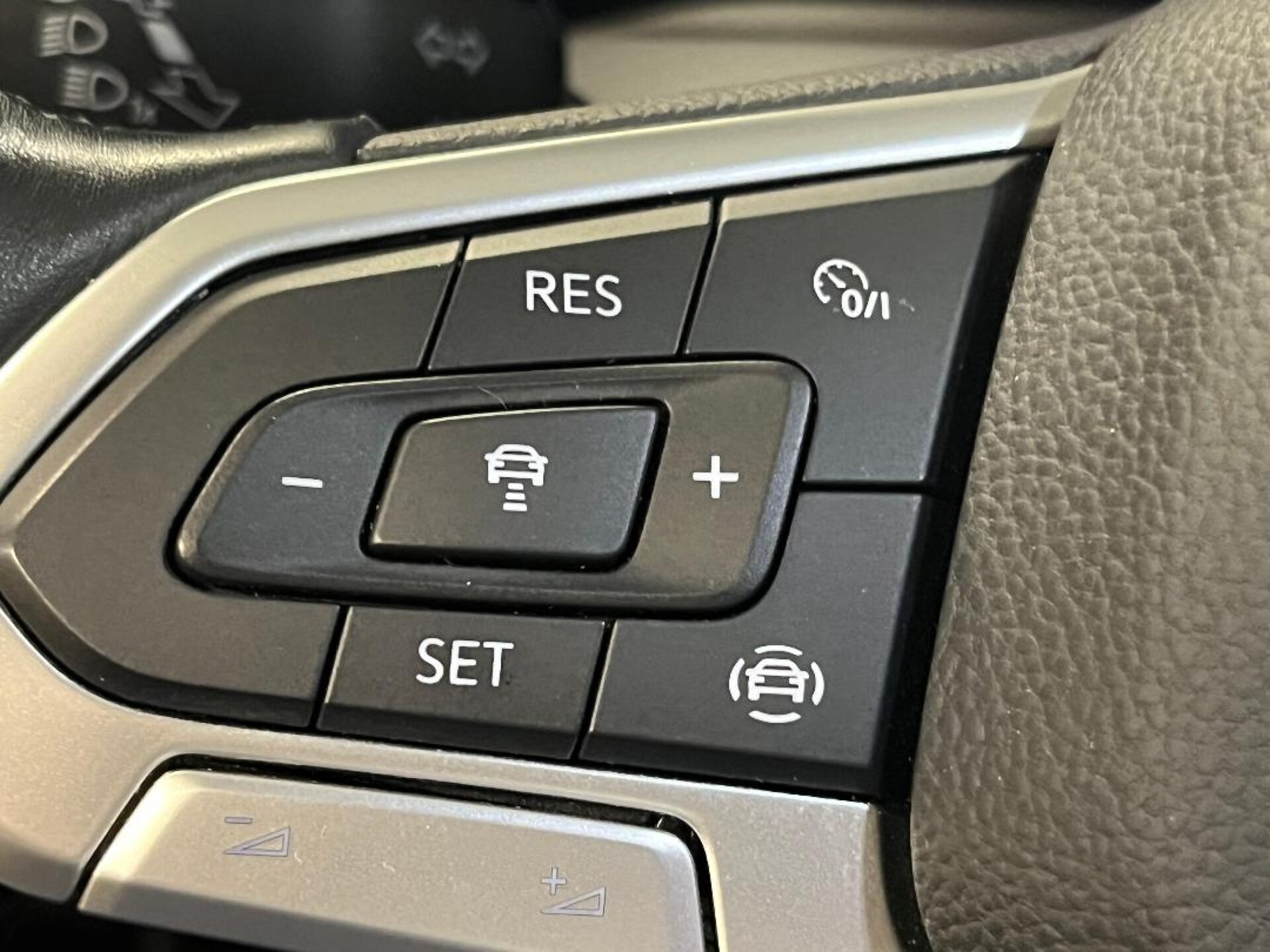 Volkswagen Golf Active
