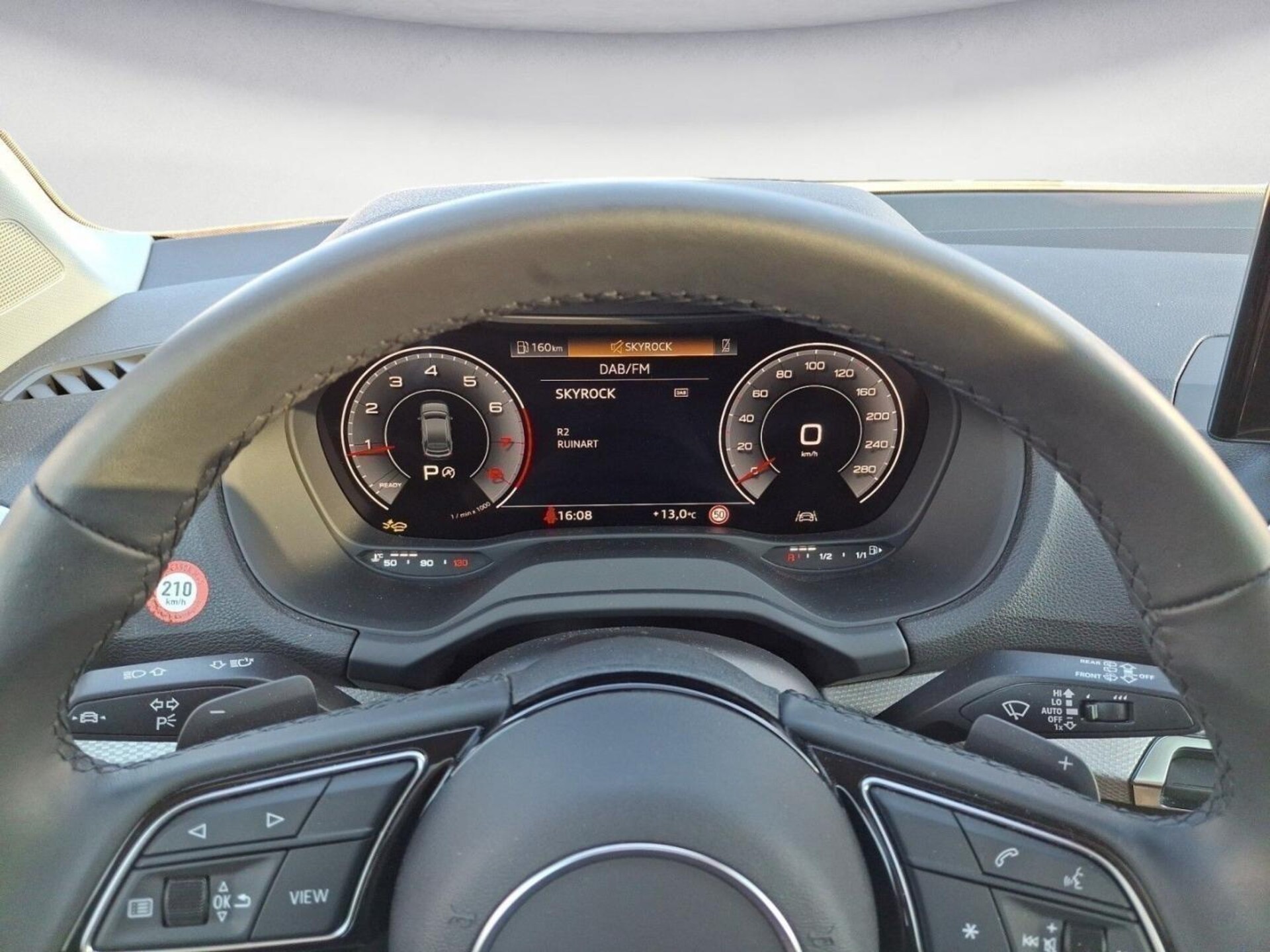 Audi Q2 S line