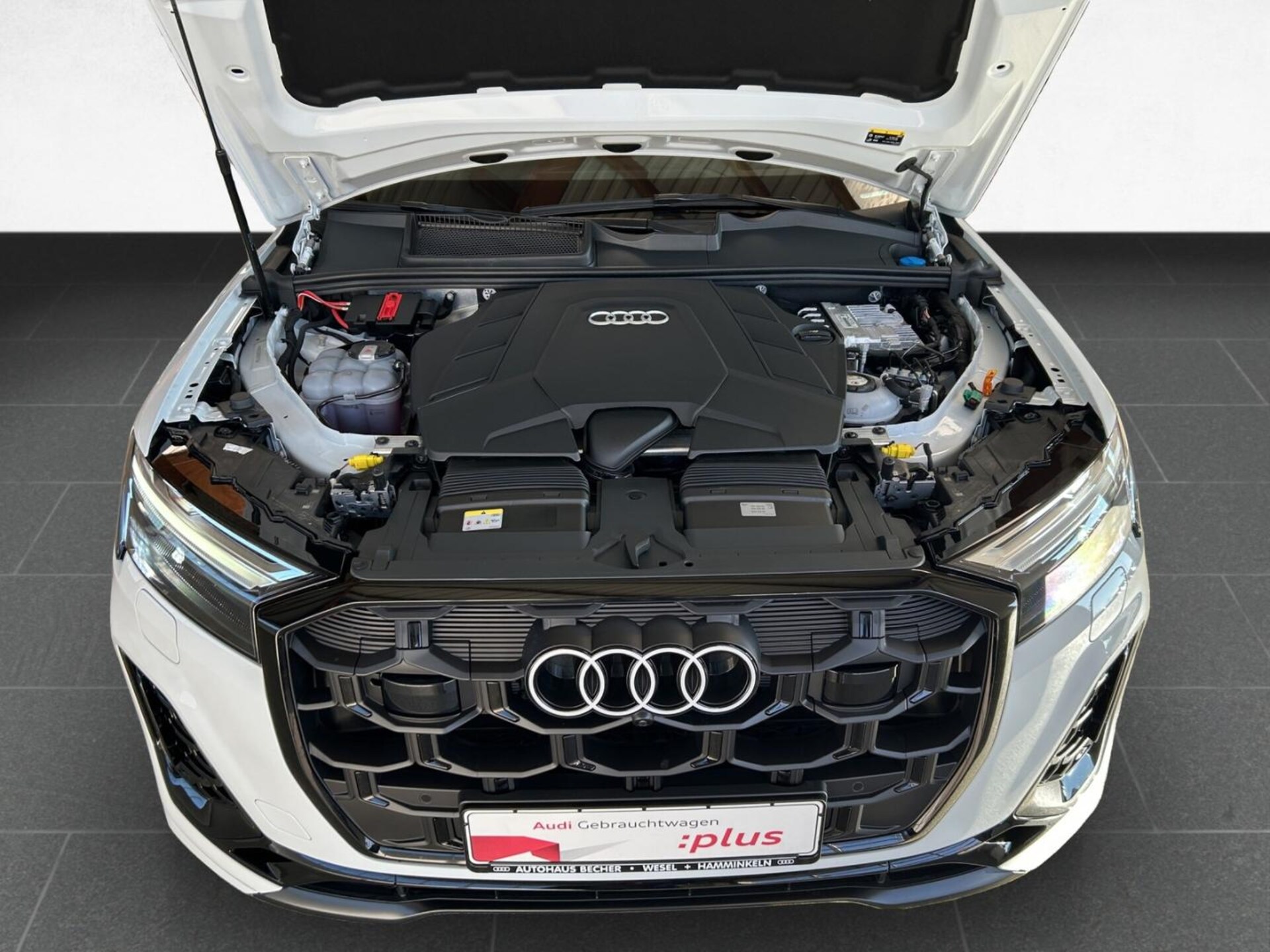 Audi Q7 SUV TFSI e S line