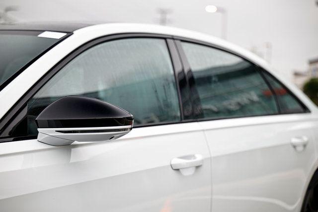 2025 Audi S8 Base - Photo 12