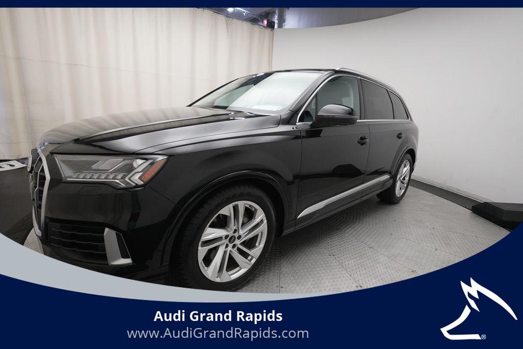 2023 Audi Q7 55 Prestige quattro Tiptronic's photo