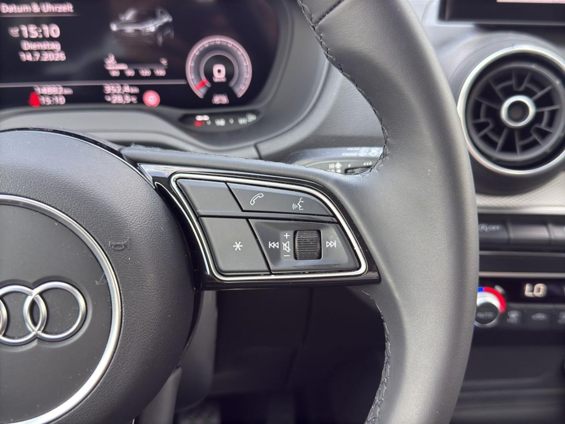 Audi Q2 Advanced