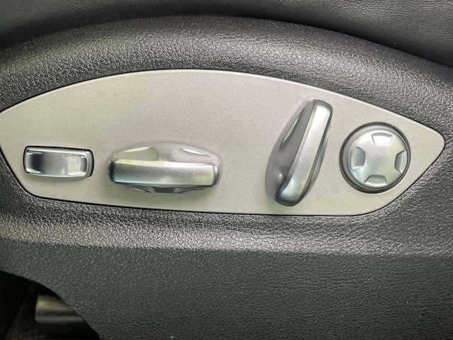 2023 Porsche Macan Base - Photo 17