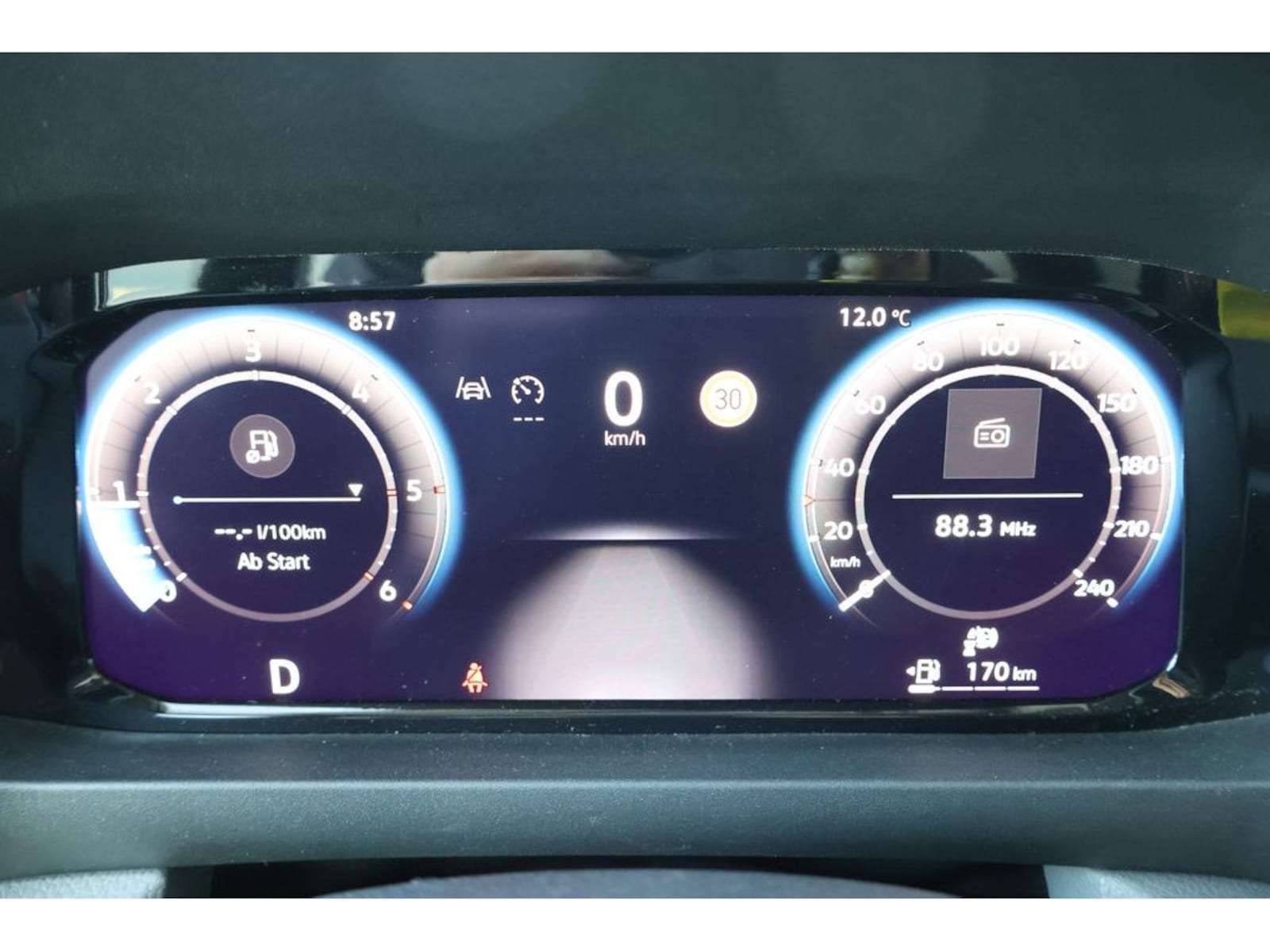 Volkswagen Crafter Kasten mittlerer Radstand – Bild 7