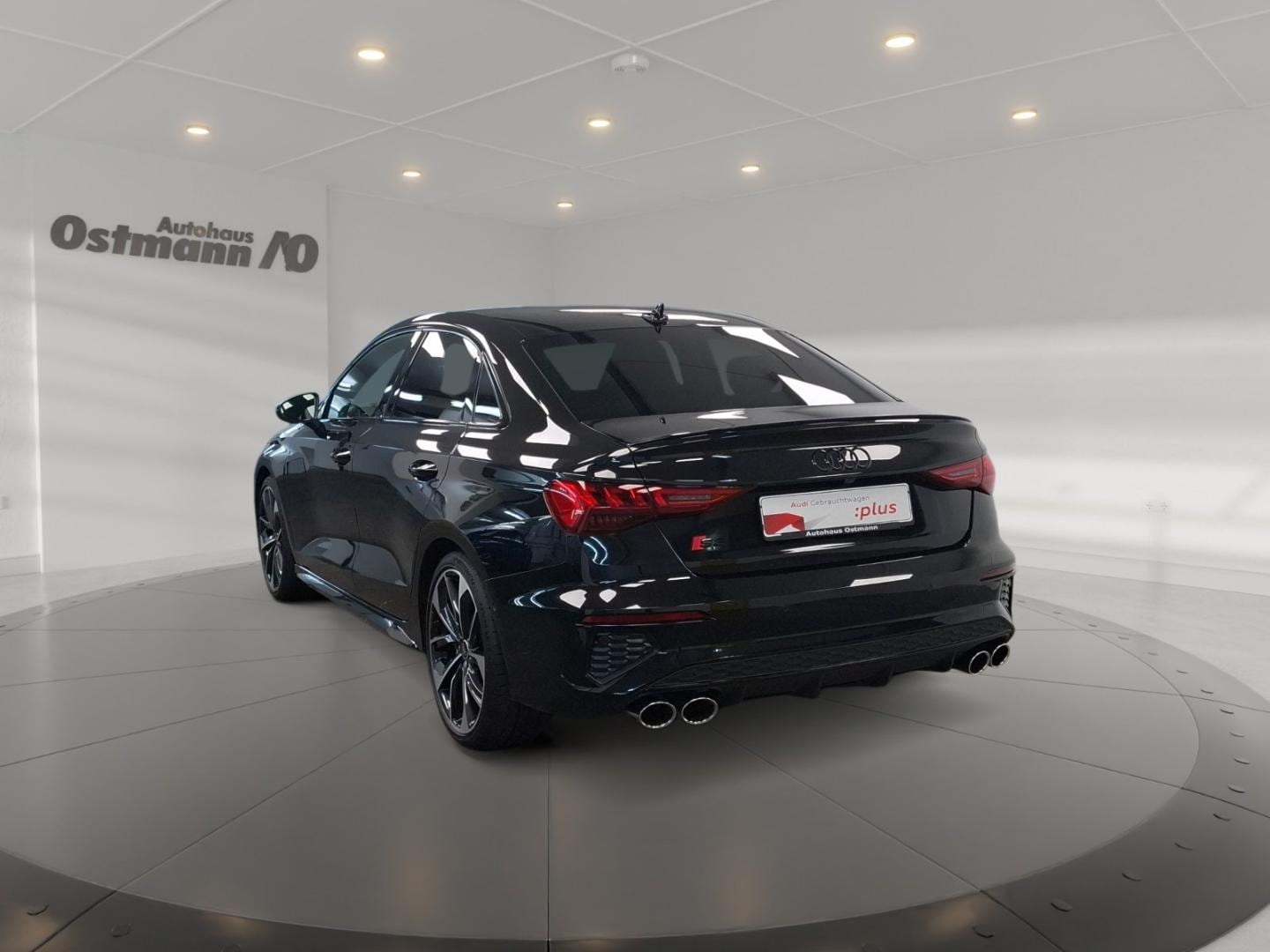 Bild über Audi S3 Limousine TFSI quattro S tronic - für weitere Informationen kontaktieren Sie den Audi Partner