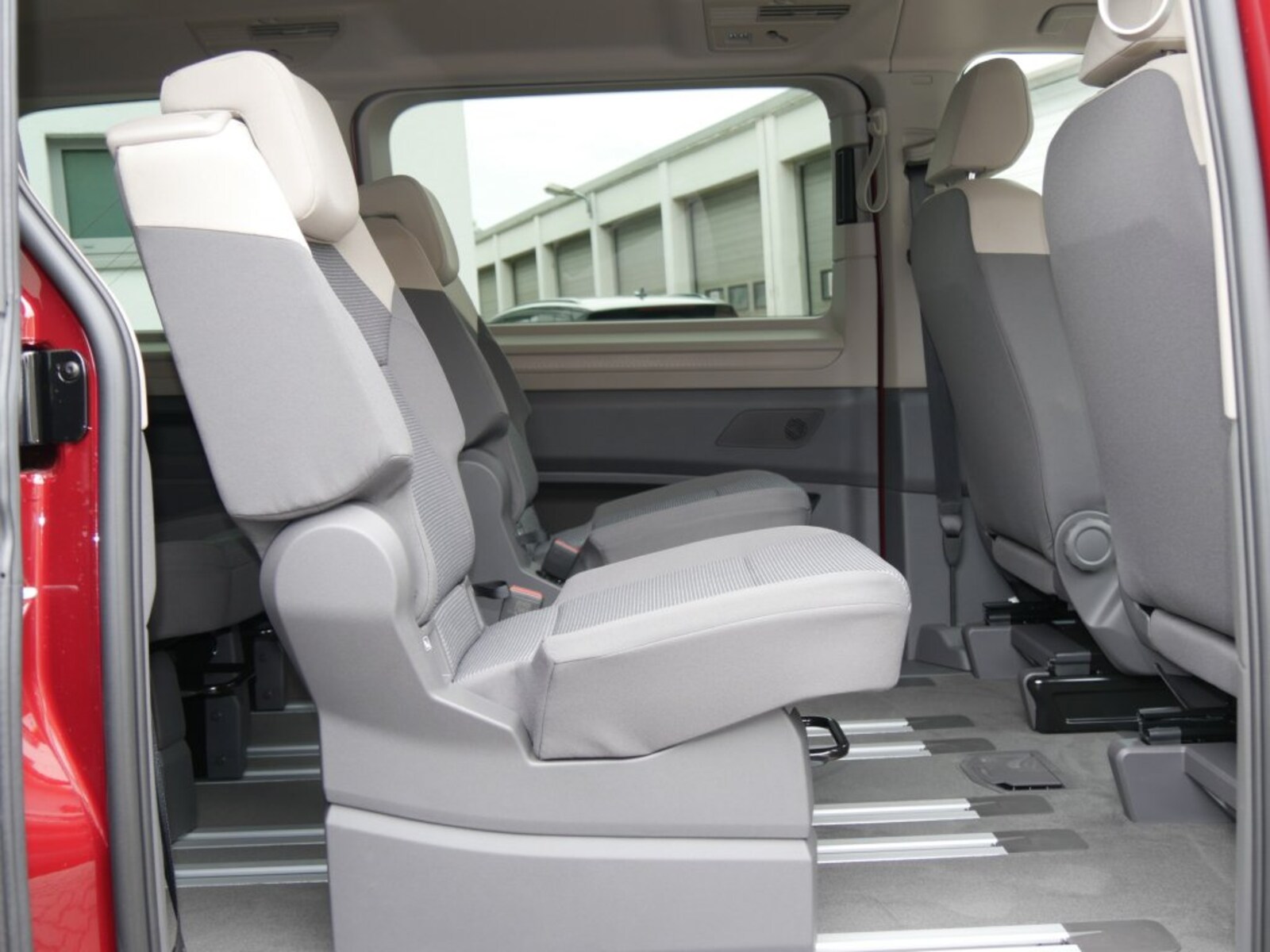 Volkswagen Multivan – Bild 9