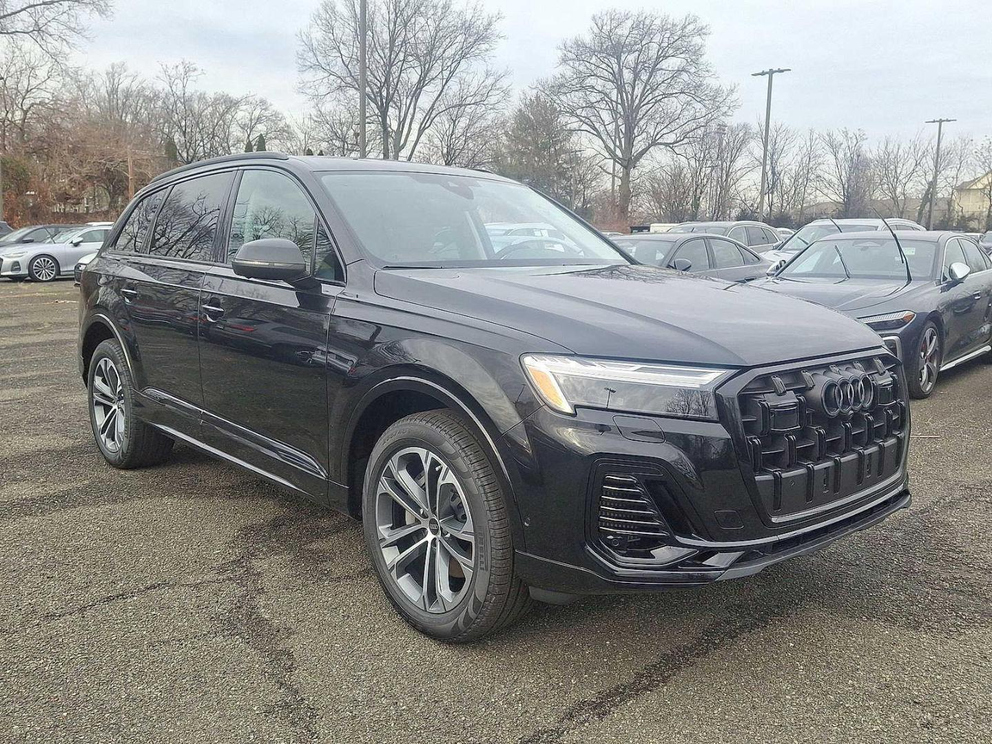 2026 Audi Q7 Premium - Photo 10