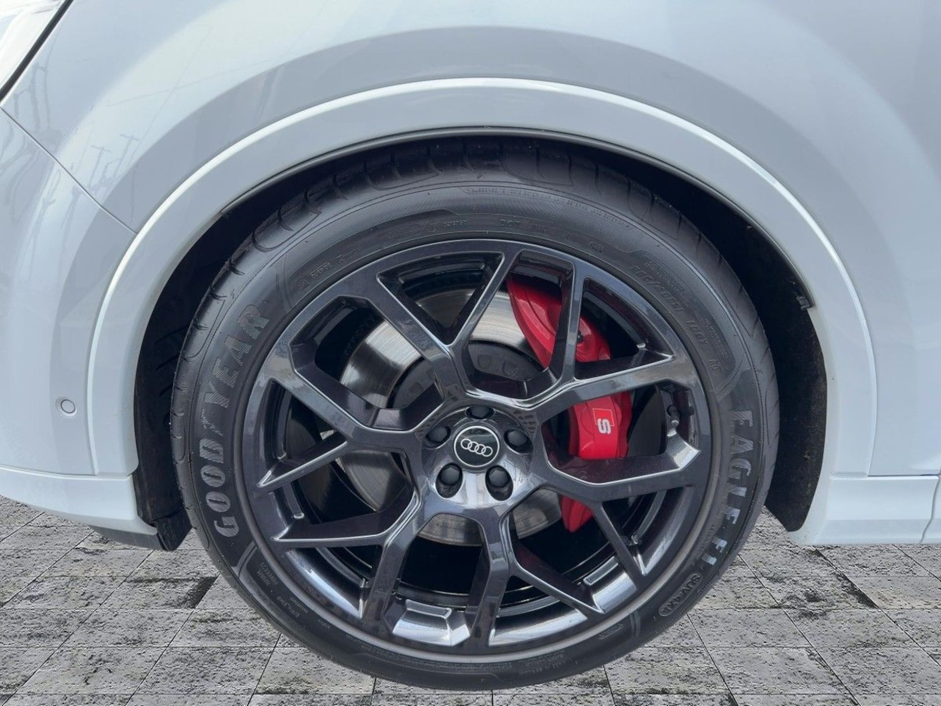 Audi SQ7 SUV