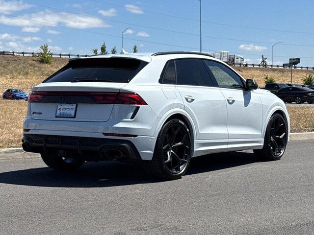 2026 Audi RS Q8 SUV performance