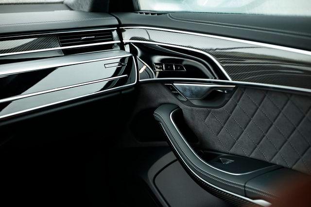 2025 Audi S8 Base - Photo 31