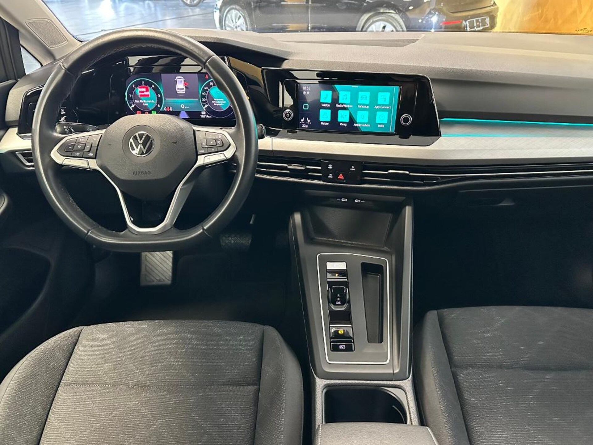 Volkswagen Golf Variant Life