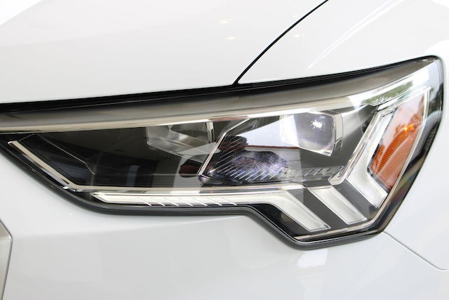 2025 Audi Q3 S Line Premium - Photo 9