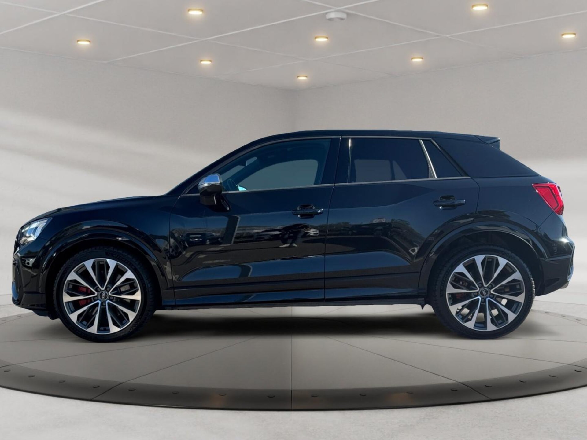 Audi SQ2