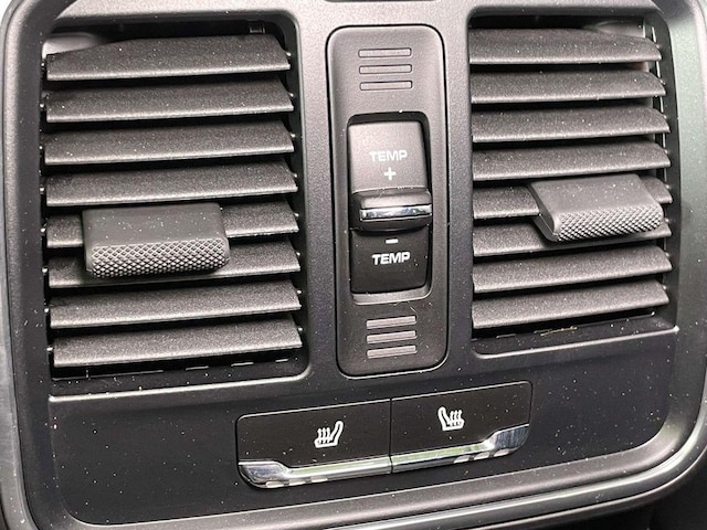 2023 Porsche Macan Base - Photo 25