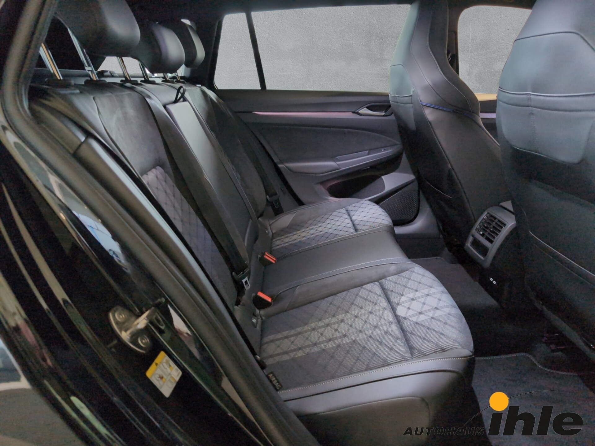 Volkswagen Golf Variant R-Line
