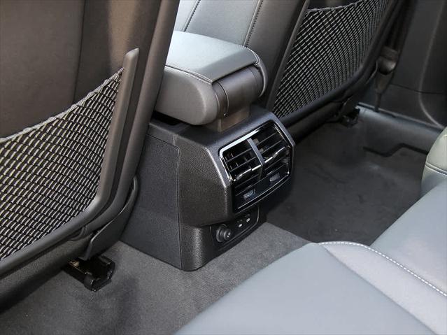 2025 AUDI Q3 - Image 15