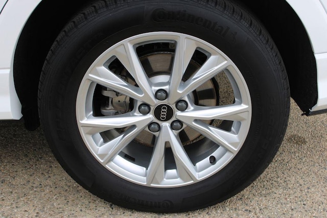 2025 Audi Q3 S Line Premium - Photo 11