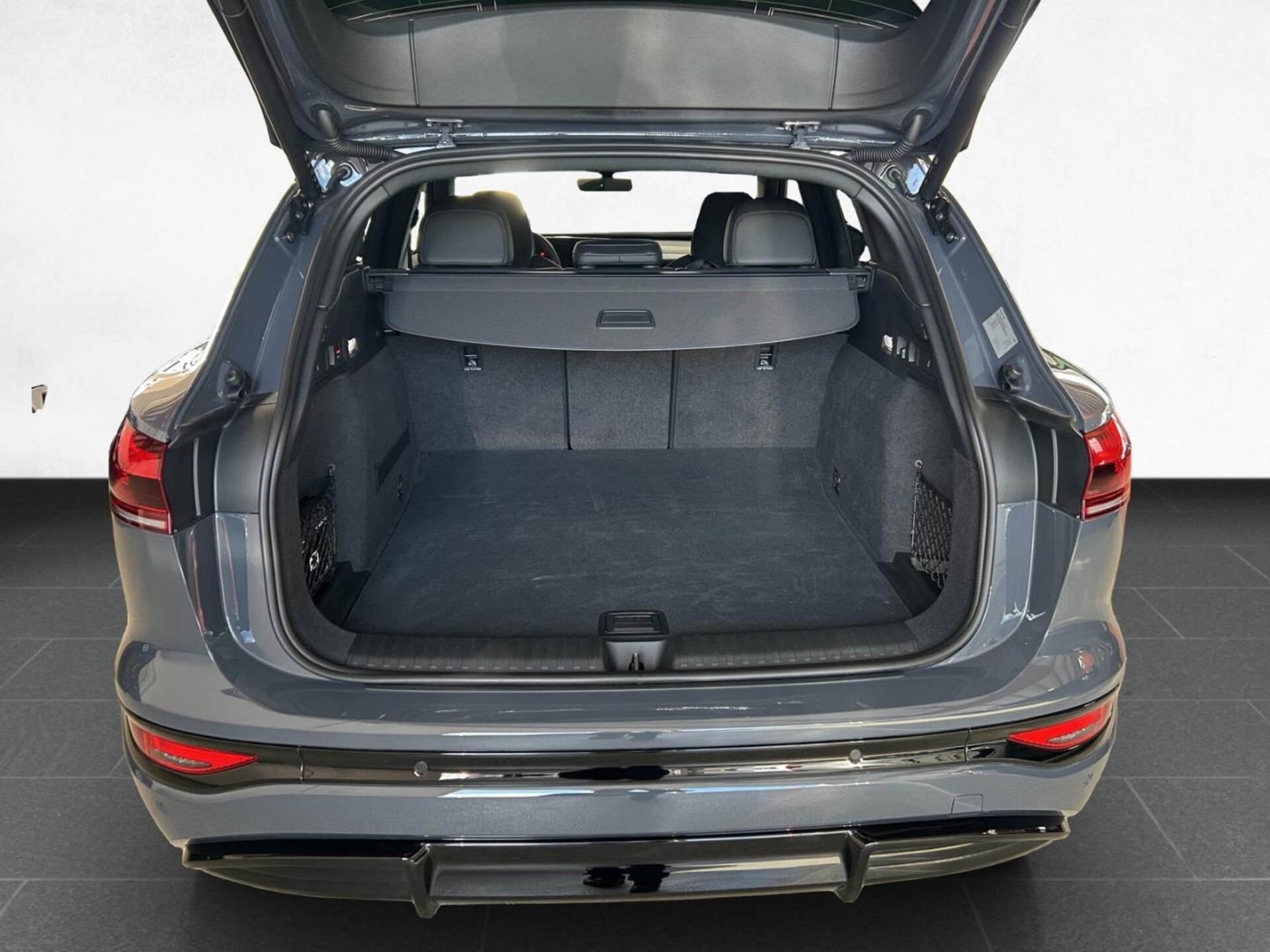 Audi Q6 SUV e-tron edition one