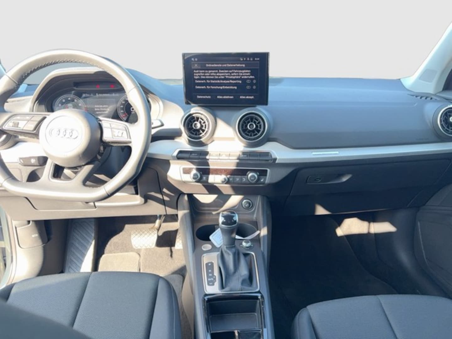 Bild über Audi Q2 advanced 35 TFSI S tronic - für weitere Informationen kontaktieren Sie den Audi Partner