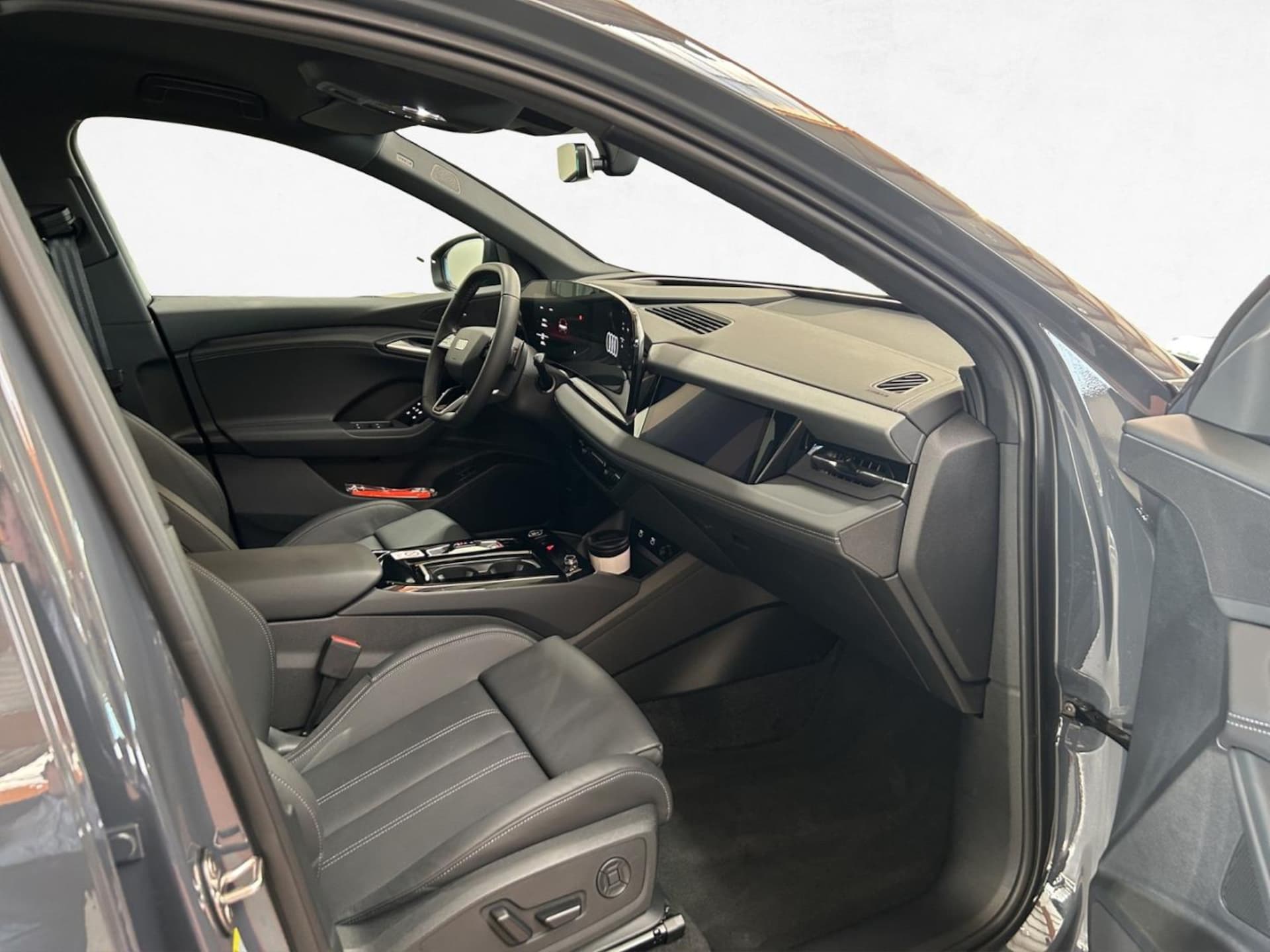 Audi Q6 SUV e-tron edition one