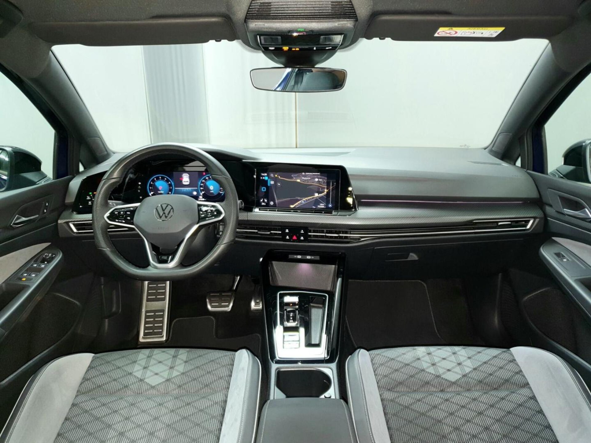 Volkswagen Golf R-Line