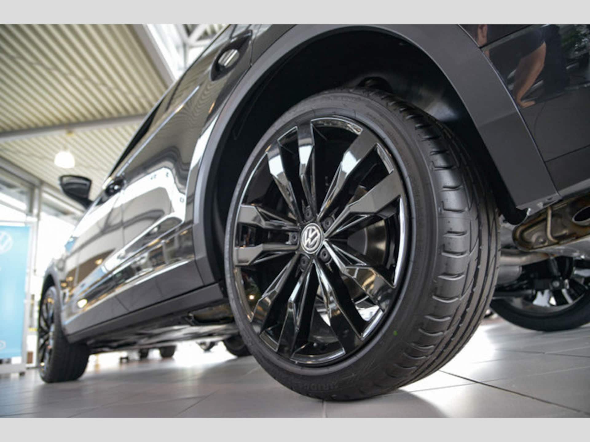 Volkswagen T-Roc United