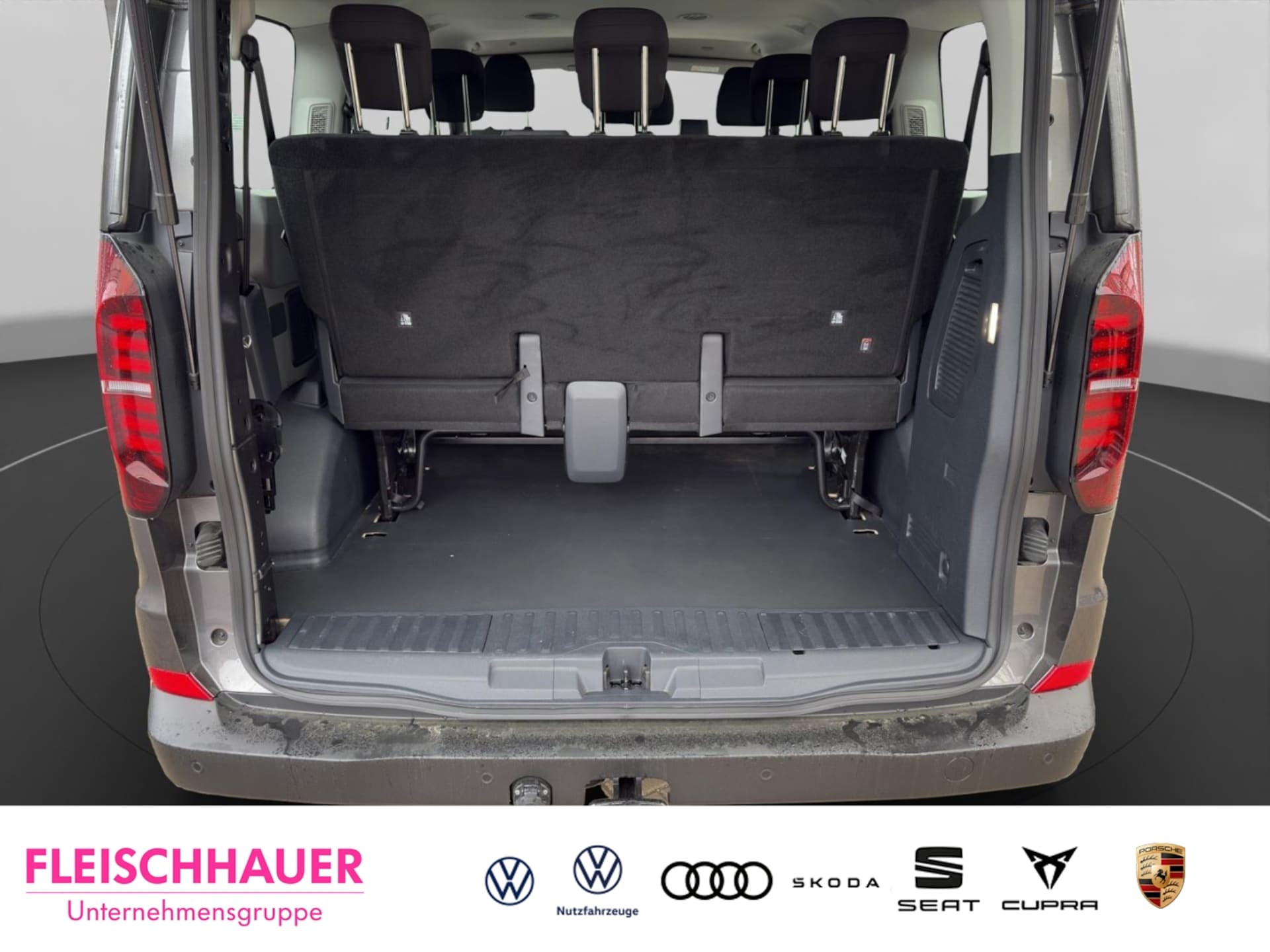 Volkswagen Transporter Kombi kurzer Radstand