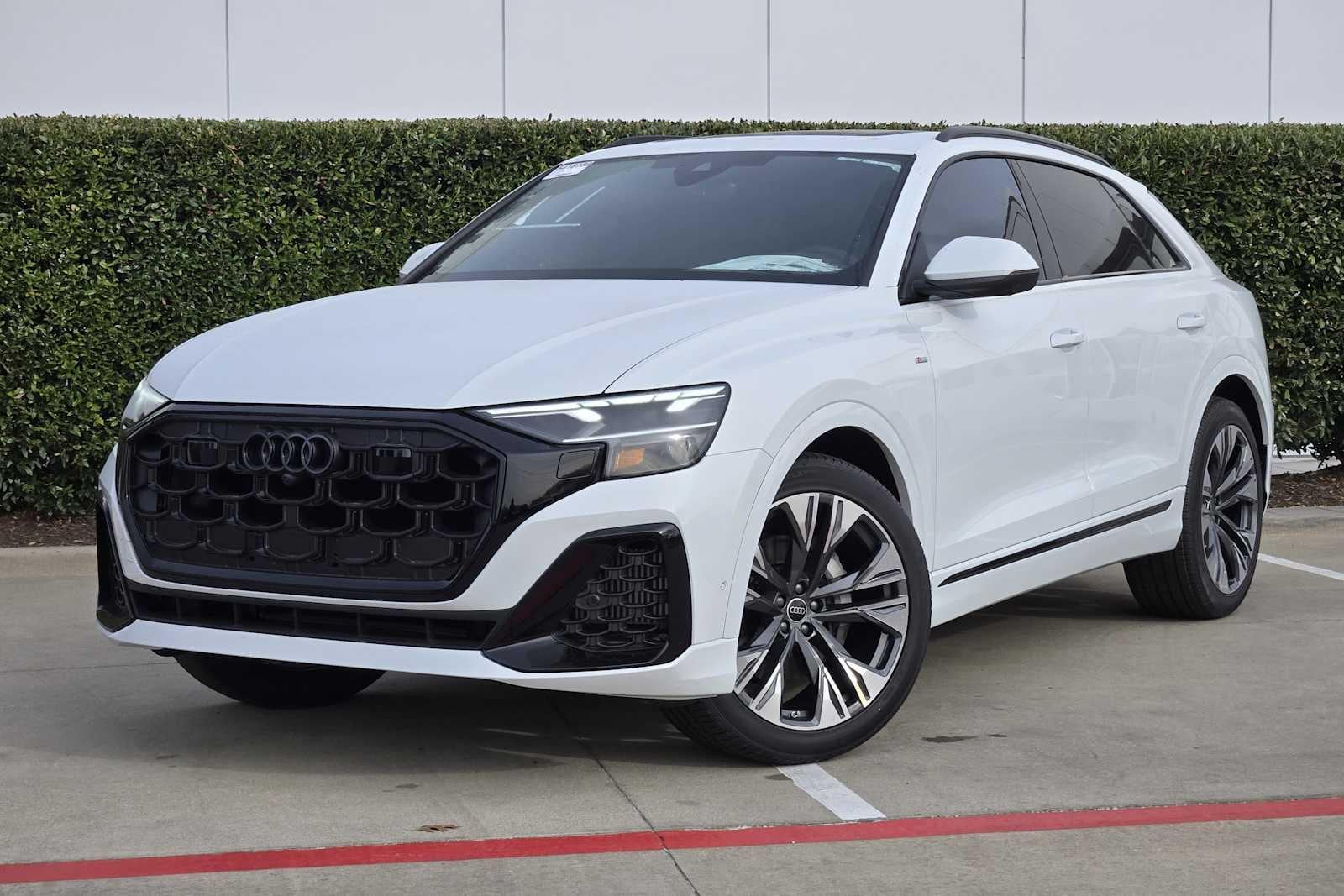 2026 Audi Q8 55 Premium Plus quattro Tiptonic's photo