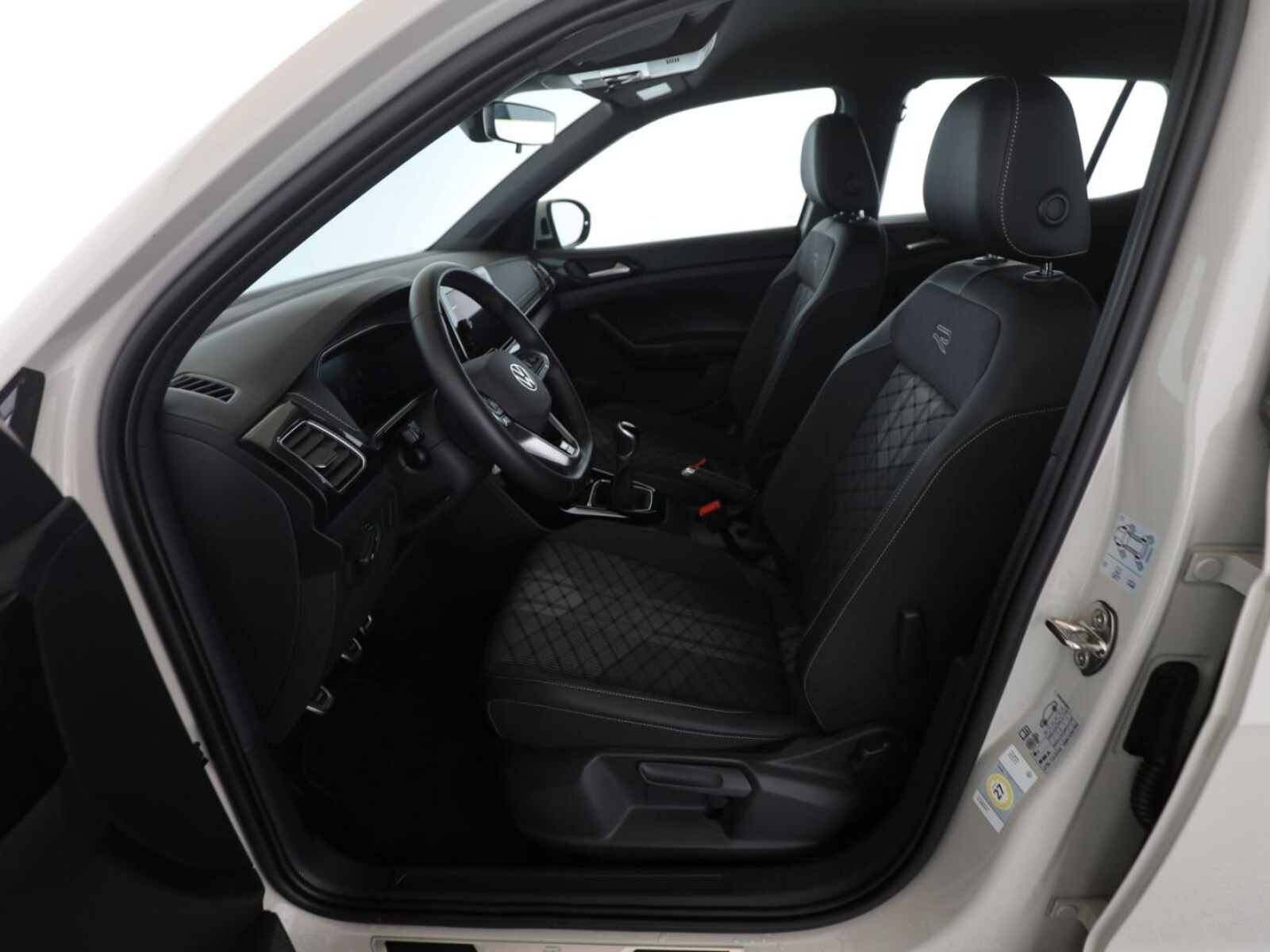 Volkswagen T-Cross – Bild 18