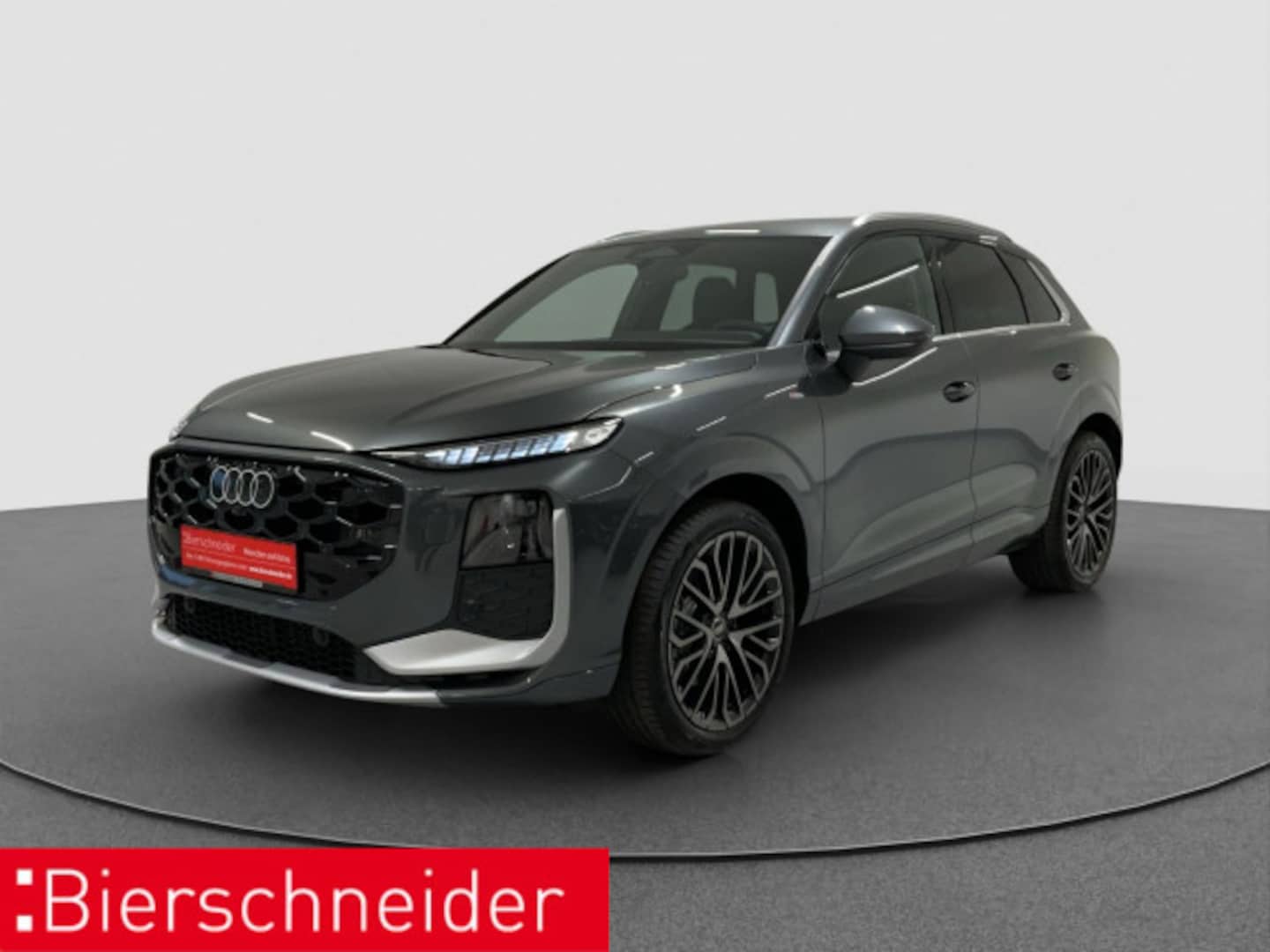 Bild über Audi Q3 SUV TFSI quattro 195 kW S tronic - für weitere Informationen kontaktieren Sie den Audi Partner