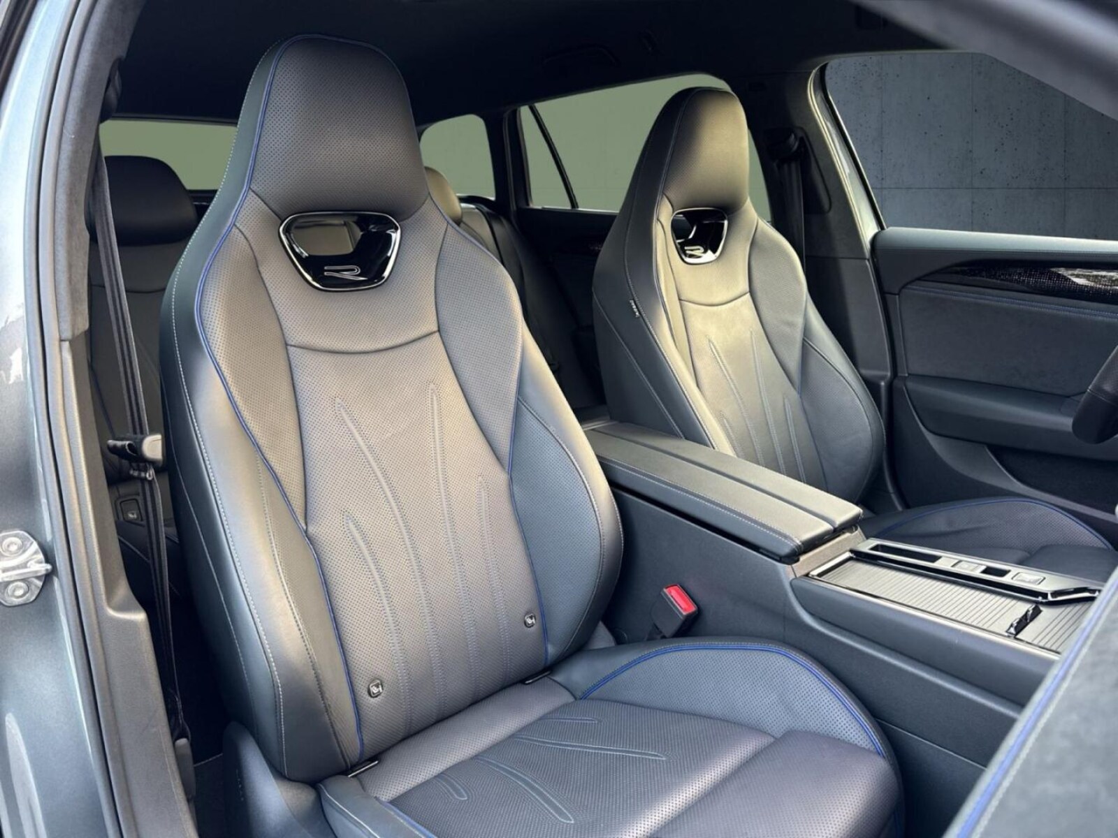 Volkswagen Passat – Bild 17