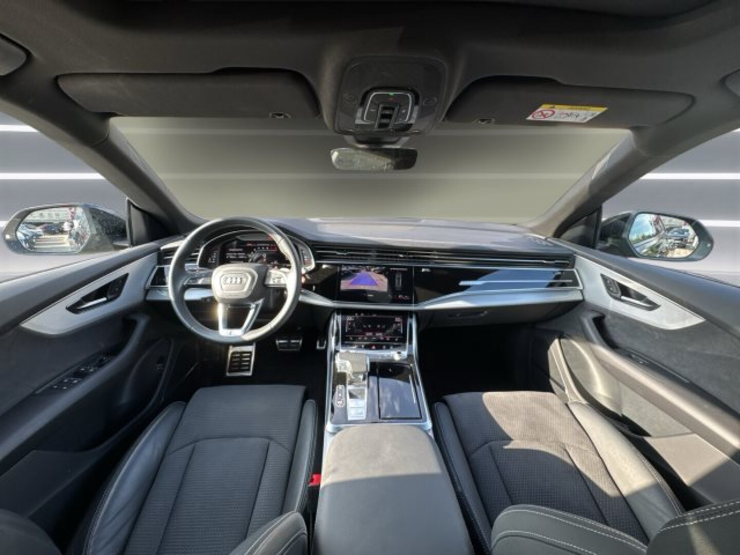 Bild über Audi SQ8 TFSI quattro tiptronic - für weitere Informationen kontaktieren Sie den Audi Partner